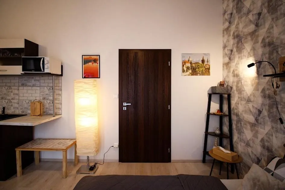 Snajder Apartment, 15Min To Old Centre, Self-Check In, Free Wifi Prag Apartment