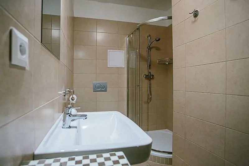 Snajder Apartment, 15Min To Old Centre, Self-Check In, Free Wifi Prag Apartment