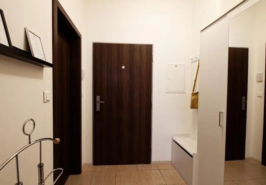 Apartament Snajder Apartment, 15Min To Old Centre, Self-Check In, Free Wifi Praga