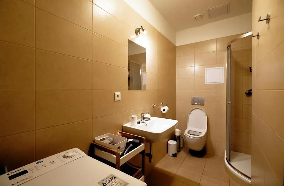Apartament Snajder Apartment, 15Min To Old Centre, Self-Check In, Free Wifi Praga Czechy